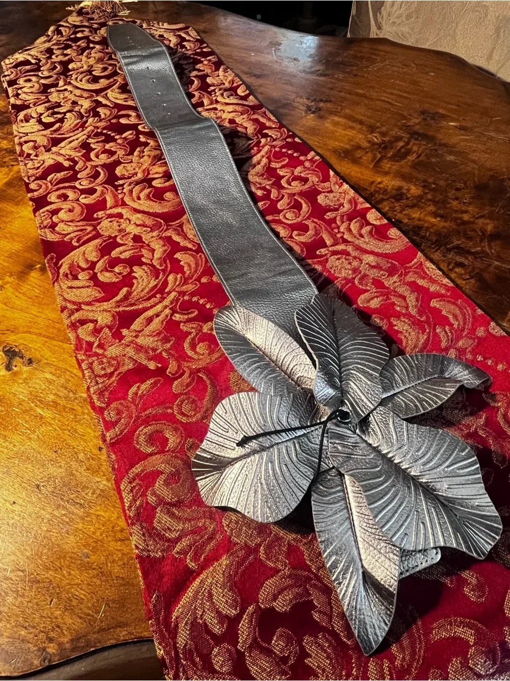 Anne Fontaine Carrie Belt Metallic Silver Leather Floral Leaf Statement Belt
